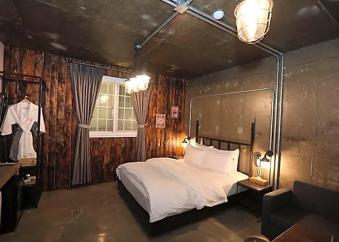 Songdo Amnam Iwol 3* 釜山広域市
